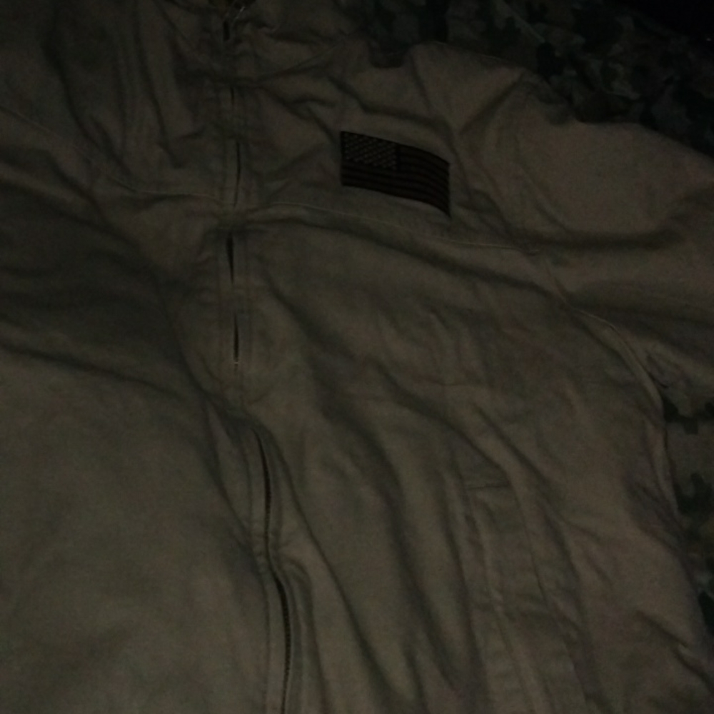 I'm selling a rotaco jacket the size is two extra large